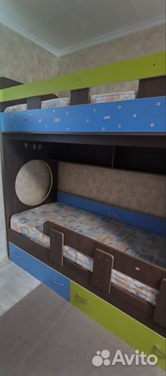 Двухъярусная кровать бу с матрасами