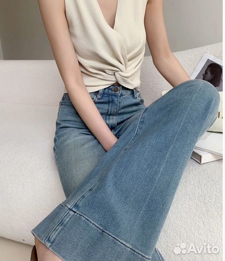 Джинсы клеш