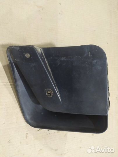 Брызговик задний правый Daewoo Nexia N150 1.5 2012