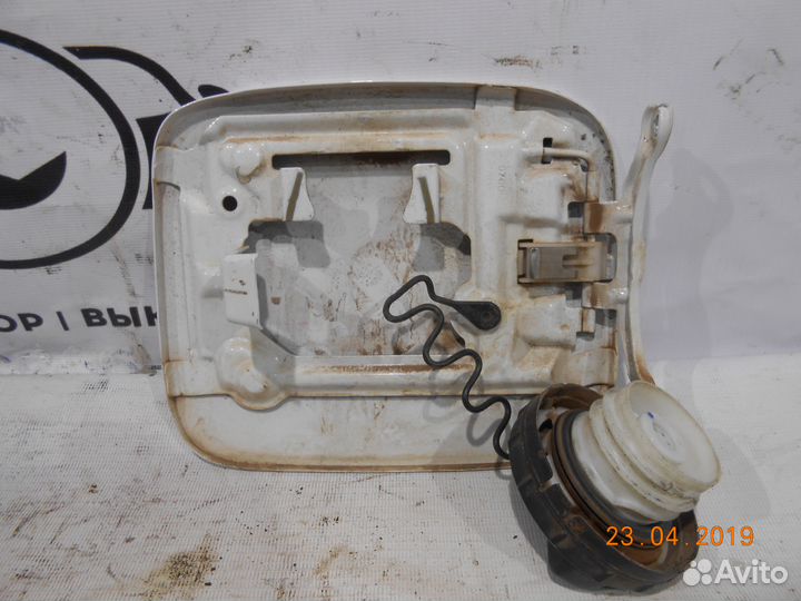 Лючок бензобака Geely Emgrand ec7