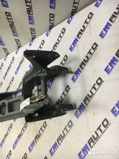 Консоль центральная Форд Фокус 2