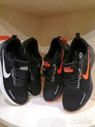 Кроссовки nike