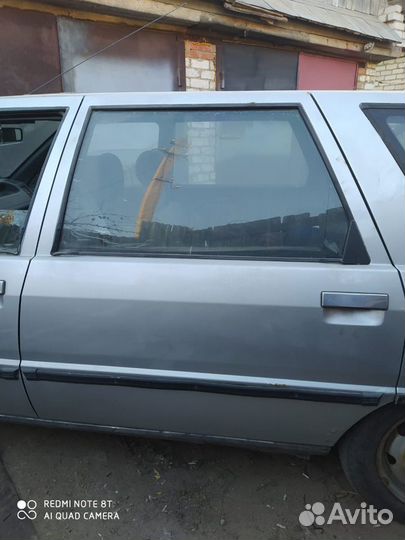 Задние двери Рено 21