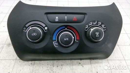 Блок управления печки и климат-контроля jeep chero