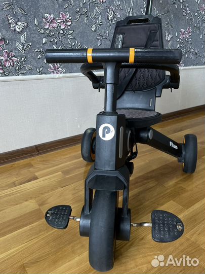 Трехколесный велосипед с родительской ручкой