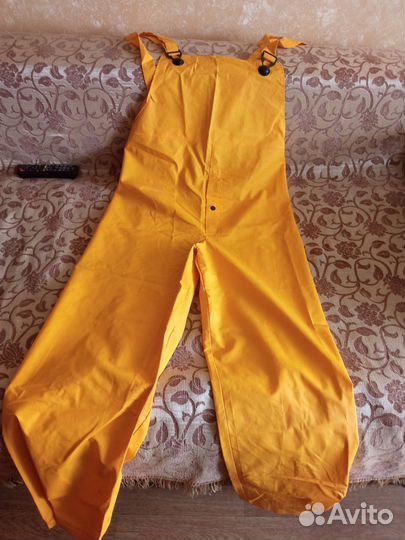 Новый мужской прорезиненнвй полукомбинезон 52-54