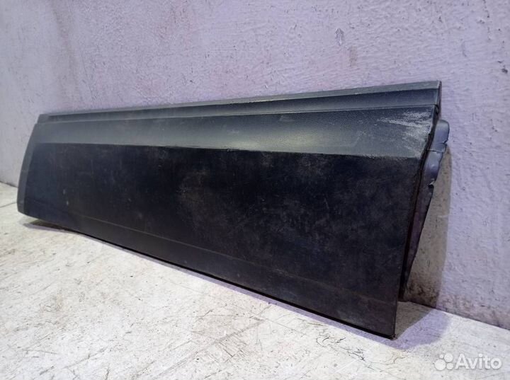 Накладка двери задней правой