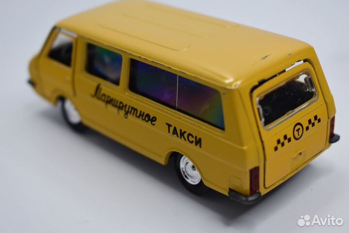 Раф 2203 Маршрутное такси Модель 1:43