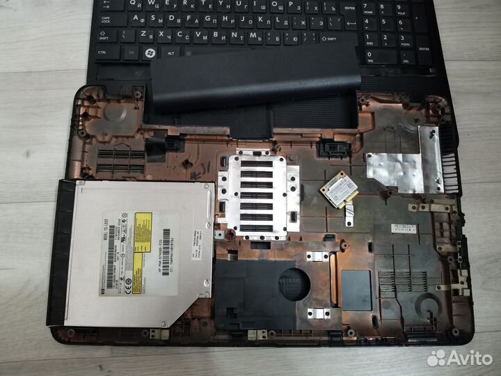 Ноутбук Toshiba c850-b3k разбор