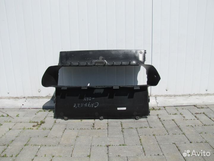 Porsche Cayenne 958 воздуховод центральный