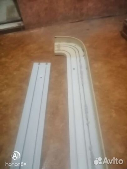 Карнизы потолочные