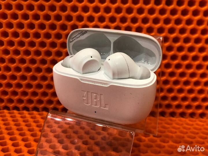 Беспроводные наушники JBL Wave 200TWS (17)