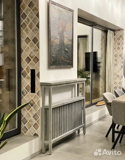 Консоль - экран на радиатор из амбарных досок