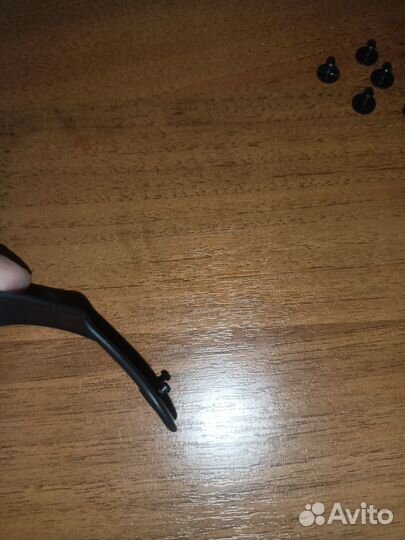 Продам пл.гвоздик для ремешков Xiaomi Mi Band 5-7