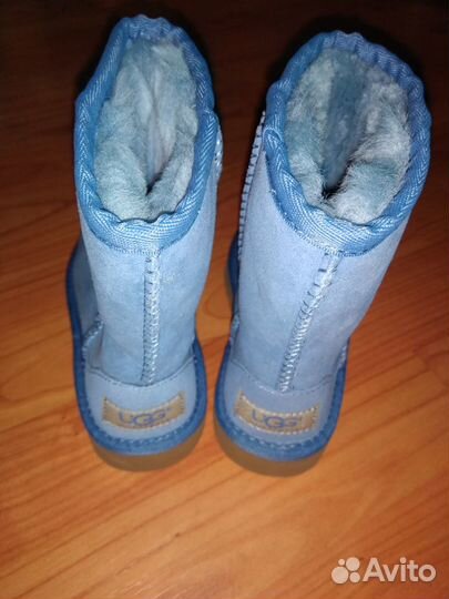 UGG оригинальные. 9us Новые. Очень красивые