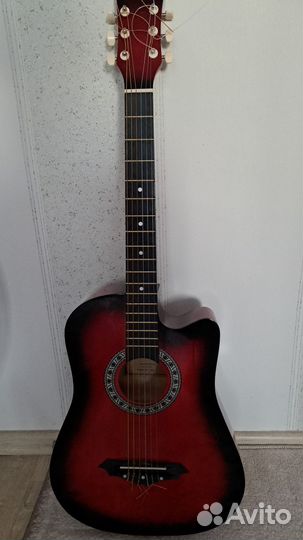 Акустическая гитара