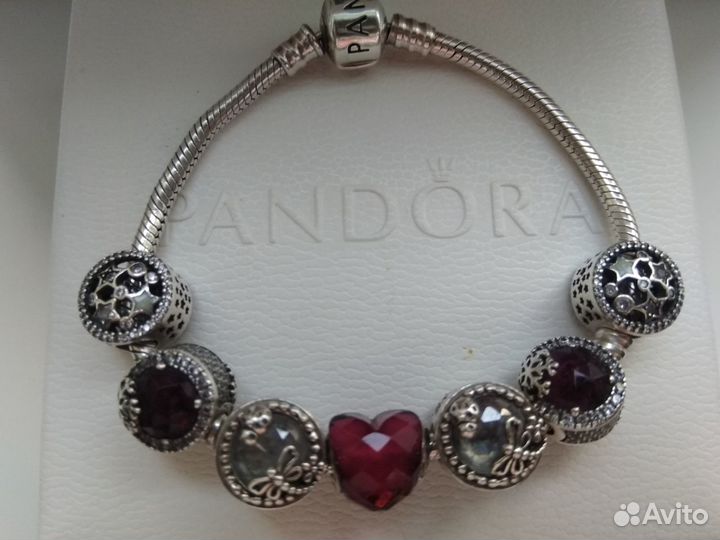Браслет и шармы Pandora