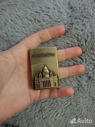 Зажигалка бензиновая