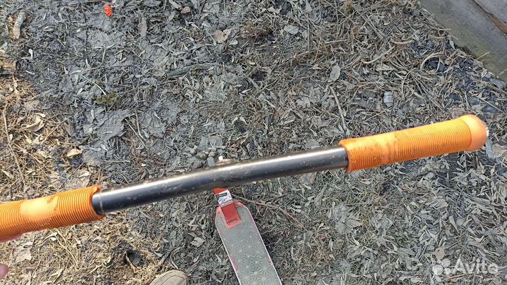 Самокат с пегами, разноколесный