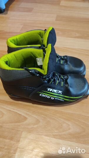 Лыжные ботинки