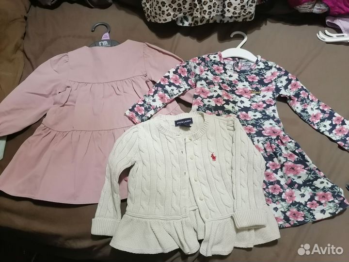 Ветровка, безрукавки, много всего