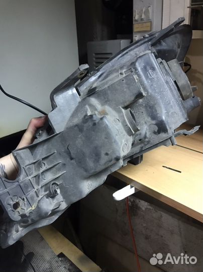 Фары на Mitsubishi Lancer 9