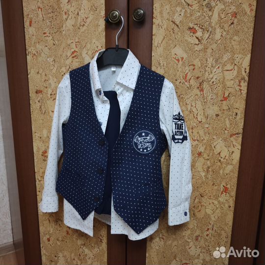 Праздничный костюм на мальчика 104