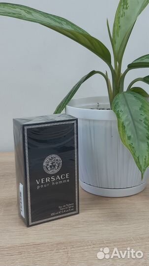 Мужская туалетная вода 