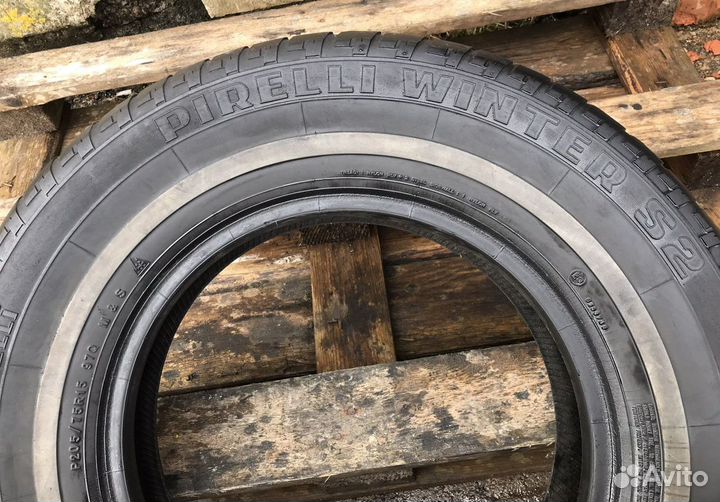 Pirelli Winter Carrier 205/75 R15 97Q