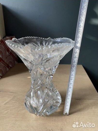Ваза хрустальная