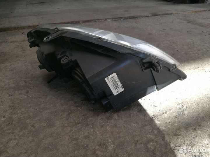 Фара Volkswagen Polo