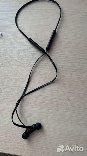 Беспроводные наушники beats flex