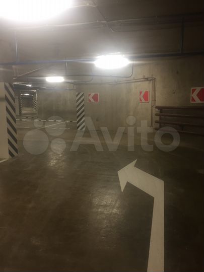 Машиноместо, 16 м²