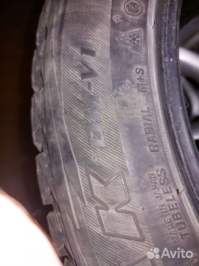 Bridgestone Blizzak DM-V1 265/50 R20