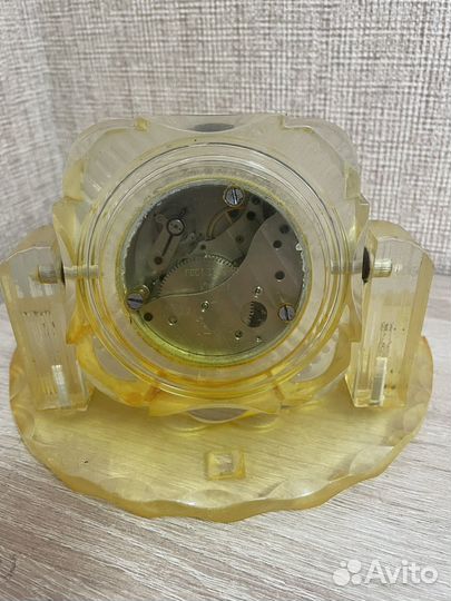 Настольные часы