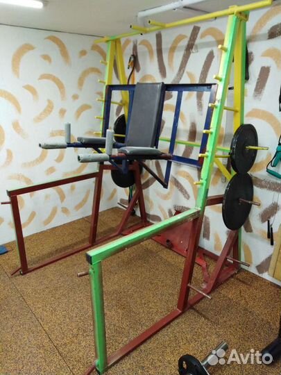 Силовая рама для приседаний