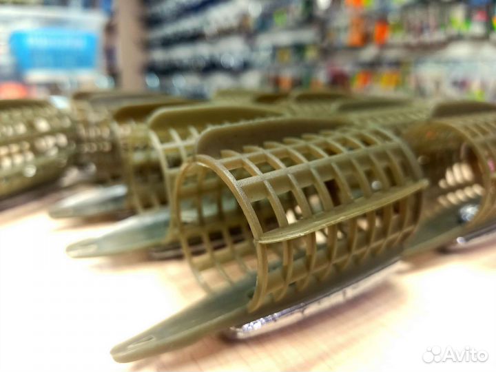 Кормушка фидерная