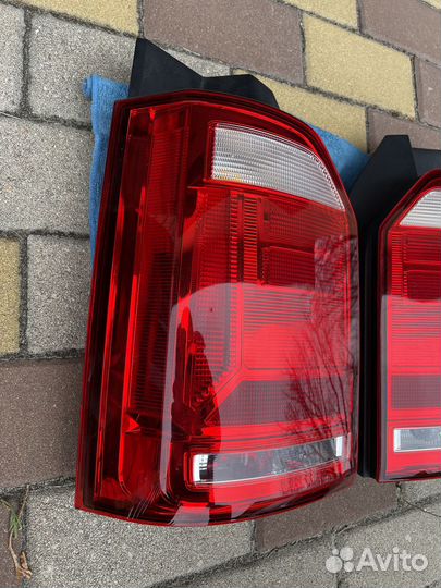 Задние фонари Volkswagen Caravelle