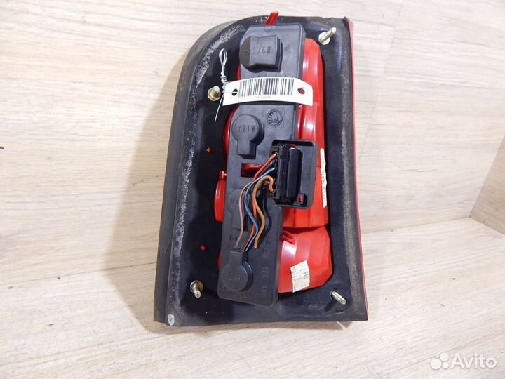 Фонарь задний правый Scoda Octavia 1U универсал