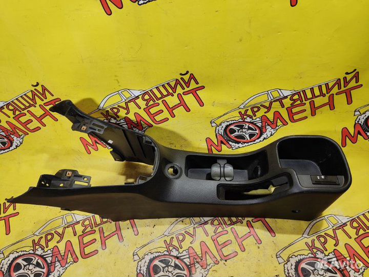 Консоль центральная Chevrolet Cruze седан 1.6 2012