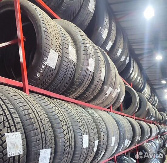 Nokian Tyres Hakkapeliitta 4 235/60 R17 104M