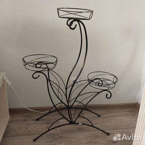 Подставка для цветов напольная