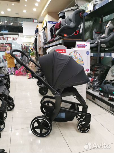 Стул для кормления MowBaby Bravo