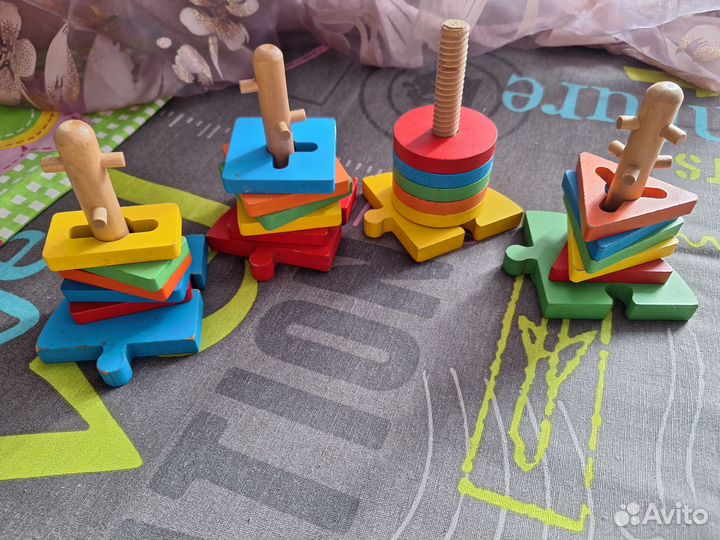 Пирамида логическая пазл формы