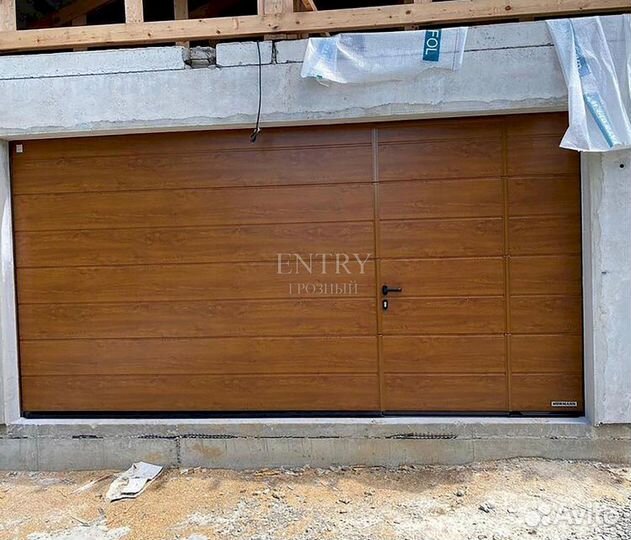 Ворота гаражные секционные