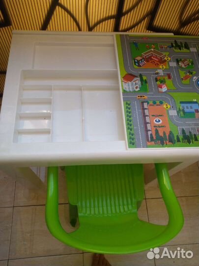 Детский стол и стул