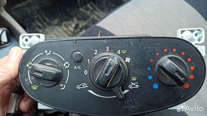 Блок управления климатом renault, largus