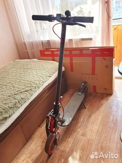 Электросамокат Xiaomi Mijia M365 PRO