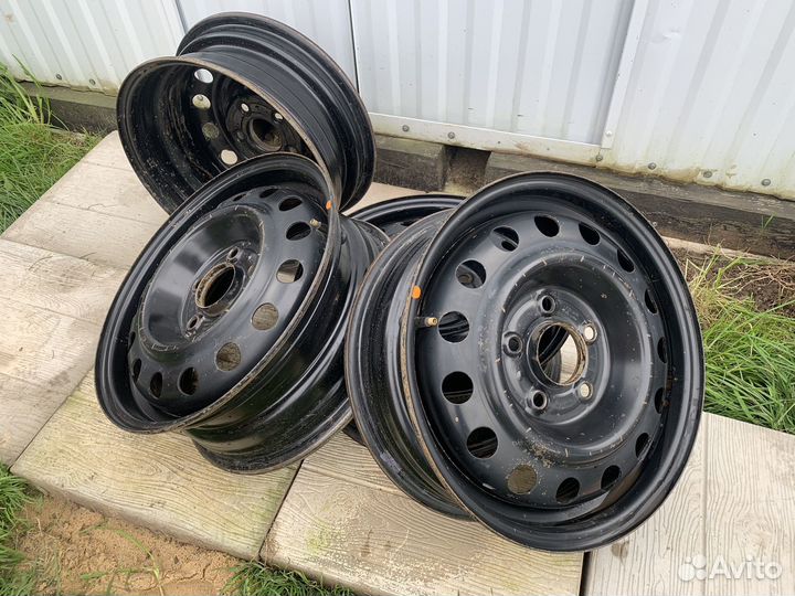 Диски штампы киа 51/2Jx ET 47 15r+ колпаки