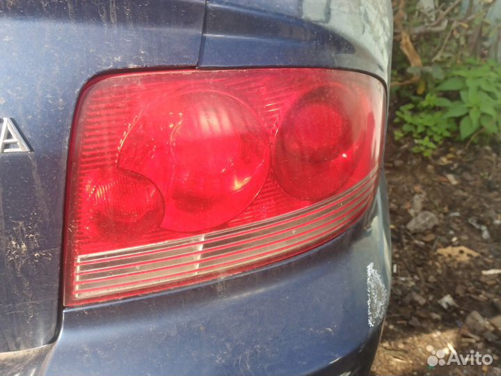 Фонарь правый Hyundai sonata 4 рестайлинг